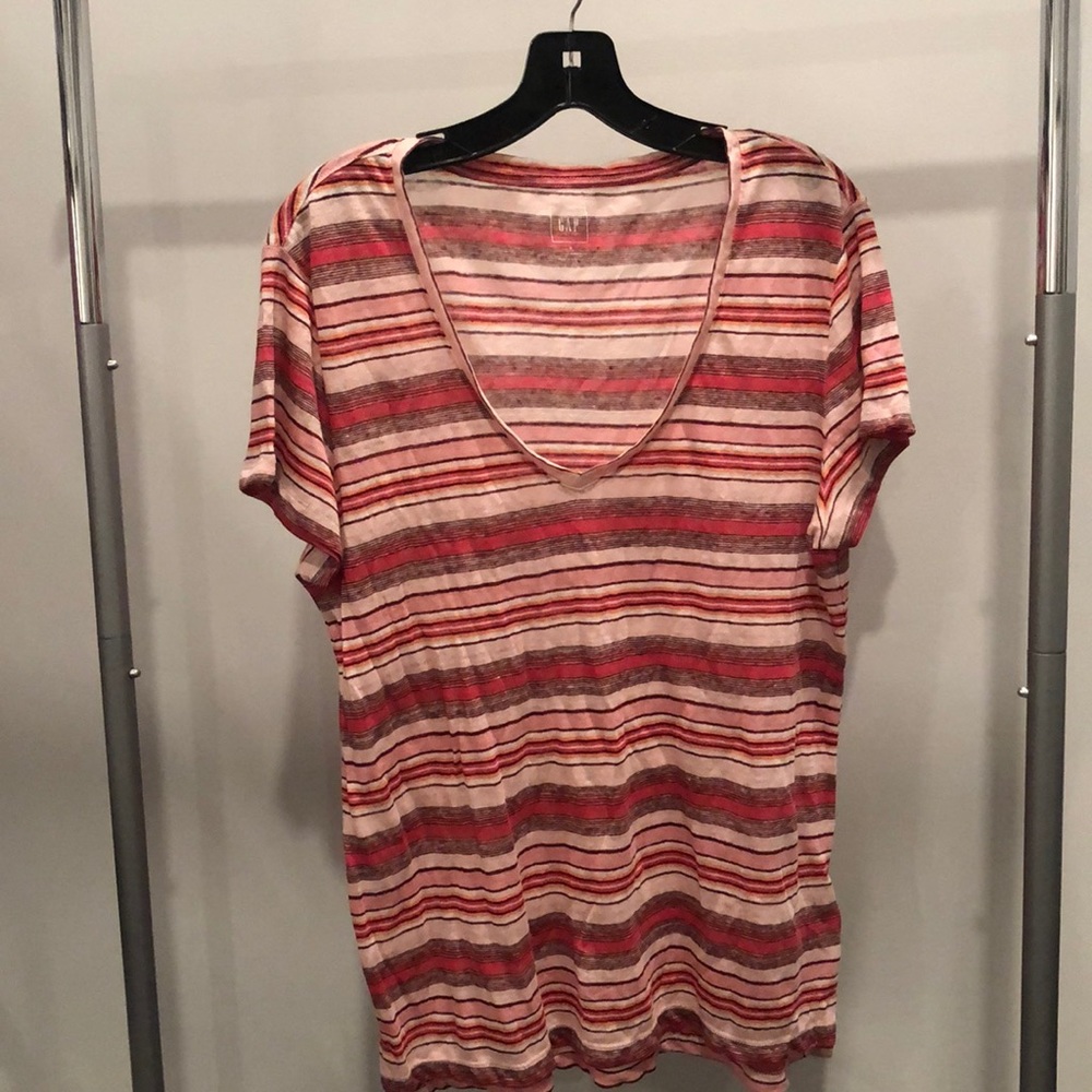 (✌🏽 for $24): Gap short sleeve deep V neck linen tee shirt (size: S )